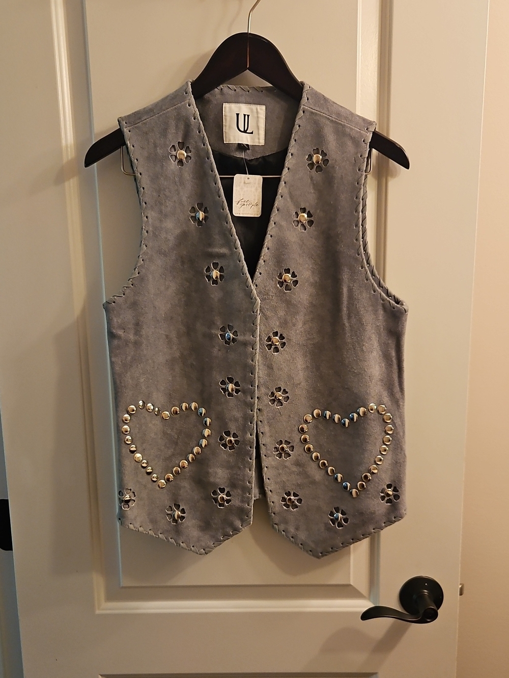 NWT Understated Leather x Free People 100% Suede Heart Stud Vest, Gray Blue, XS - Picture 3 of 9